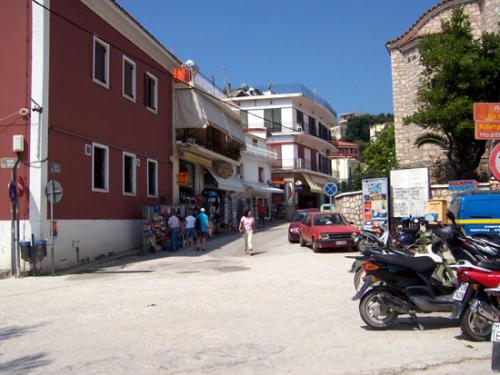 Ortszentrum von Parga bei der Kirche