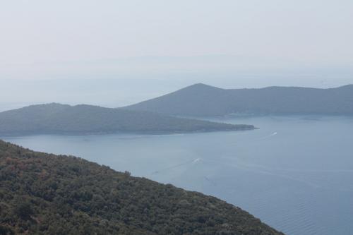 Blick von der Küstenstraße bei Sivota