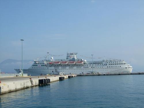 Kreuzfahrtschiff von Thomson, der englischen Tochter der TUI