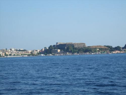 Ansicht auf Kerkyra vom Wasser aus