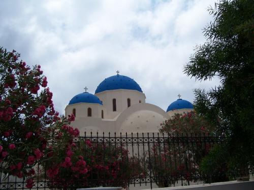 Kirche in Perissa auf Santorini