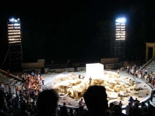 Nachtaufführung im Theater Epidaurus