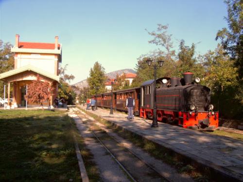 Bahnhof Ano Lehonia (Abfahrt der kleinen Pilionbahn).